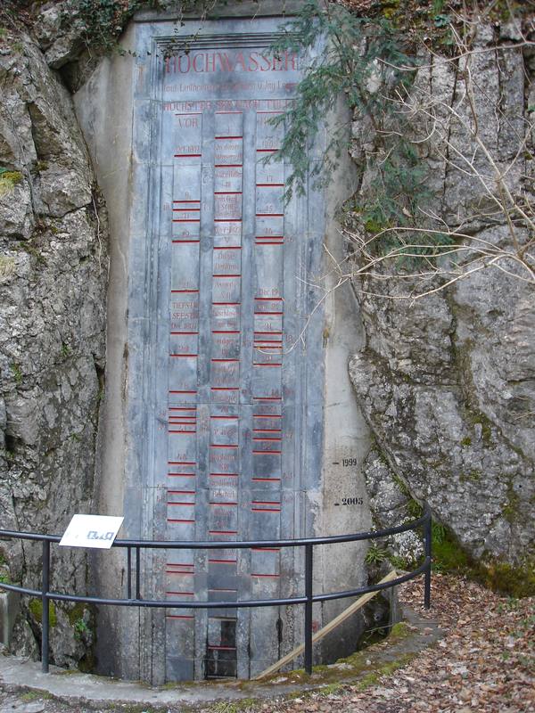 Hochwasserdenkmahl Gäsi